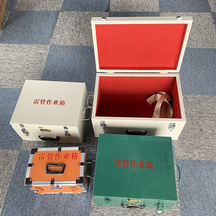 杏花岭爆破工程作业箱如何选择？玻璃钢与传统材质的全面对比